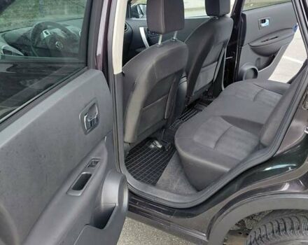 Красный Ниссан Кашкай, объемом двигателя 2 л и пробегом 172 тыс. км за 10500 $, фото 11 на Automoto.ua