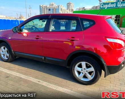 Красный Ниссан Кашкай, объемом двигателя 2 л и пробегом 130 тыс. км за 11300 $, фото 10 на Automoto.ua
