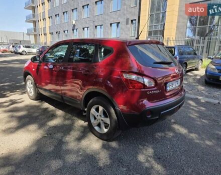 Красный Ниссан Кашкай, объемом двигателя 2 л и пробегом 108 тыс. км за 9800 $, фото 3 на Automoto.ua
