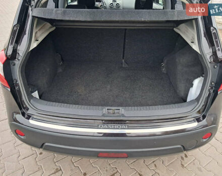 Ніссан Кашкай 2011 у Кривому Розі на Automoto.ua Червоний Ніссан Кашкай, об'ємом двигуна 1.99 л та пробігом 140 тис. км за 10700 $, фото 14 на Automoto.ua