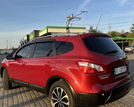 Червоний Ніссан Кашкай, об'ємом двигуна 1.5 л та пробігом 300 тис. км за 8850 $, фото 5 на Automoto.ua