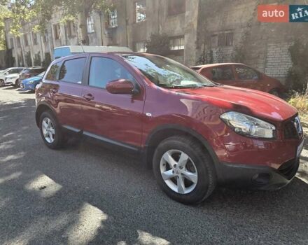 Красный Ниссан Кашкай, объемом двигателя 2 л и пробегом 108 тыс. км за 9800 $, фото 1 на Automoto.ua