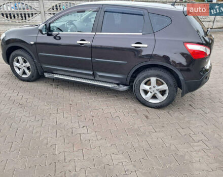 Ніссан Кашкай 2011 у Кривому Розі на Automoto.ua Червоний Ніссан Кашкай, об'ємом двигуна 1.99 л та пробігом 140 тис. км за 10700 $, фото 3 на Automoto.ua