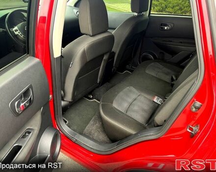 Красный Ниссан Кашкай, объемом двигателя 2 л и пробегом 61 тыс. км за 11400 $, фото 12 на Automoto.ua