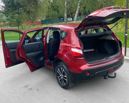 Красный Ниссан Кашкай, объемом двигателя 1.5 л и пробегом 225 тыс. км за 9800 $, фото 10 на Automoto.ua