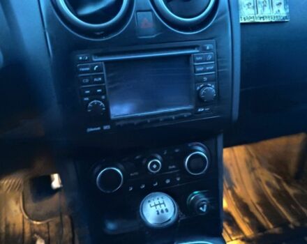 Красный Ниссан Кашкай, объемом двигателя 0 л и пробегом 256 тыс. км за 9999 $, фото 7 на Automoto.ua