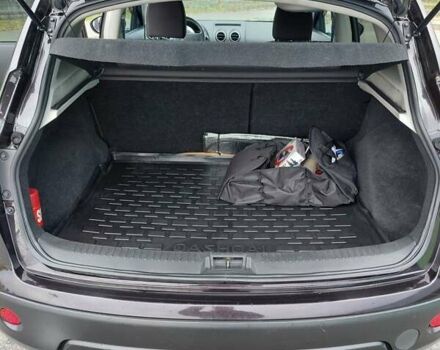 Красный Ниссан Кашкай, объемом двигателя 2 л и пробегом 172 тыс. км за 10500 $, фото 15 на Automoto.ua