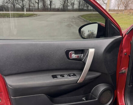 Красный Ниссан Кашкай, объемом двигателя 1.6 л и пробегом 219 тыс. км за 11400 $, фото 11 на Automoto.ua