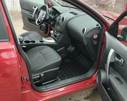 Красный Ниссан Кашкай, объемом двигателя 2 л и пробегом 188 тыс. км за 11800 $, фото 12 на Automoto.ua
