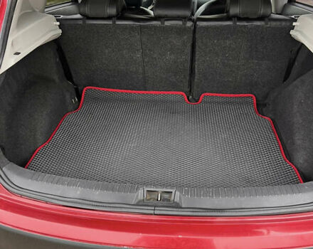 Красный Ниссан Кашкай, объемом двигателя 1.6 л и пробегом 219 тыс. км за 11400 $, фото 5 на Automoto.ua