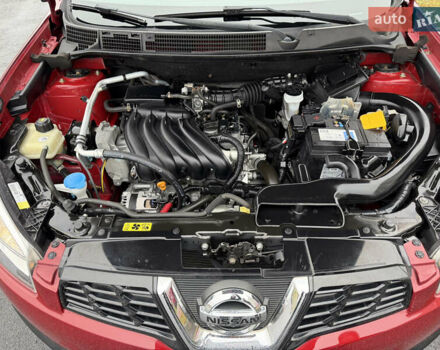 Красный Ниссан Кашкай, объемом двигателя 1.6 л и пробегом 86 тыс. км за 12999 $, фото 60 на Automoto.ua