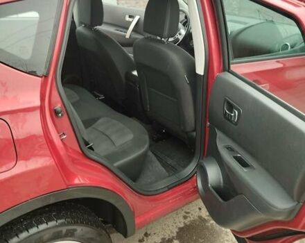 Красный Ниссан Кашкай, объемом двигателя 2 л и пробегом 188 тыс. км за 11800 $, фото 10 на Automoto.ua