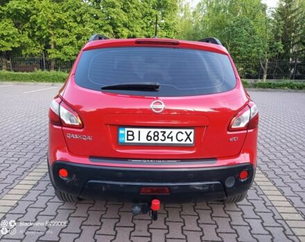 Ниссан Кашкай 2012 в Миргороде на Automoto.ua Красный Ниссан Кашкай, объемом двигателя 1.5 л и пробегом 240 тыс. км за 9800 $, фото 2 на Automoto.ua