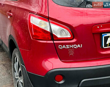 Красный Ниссан Кашкай, объемом двигателя 2 л и пробегом 196 тыс. км за 11790 $, фото 8 на Automoto.ua