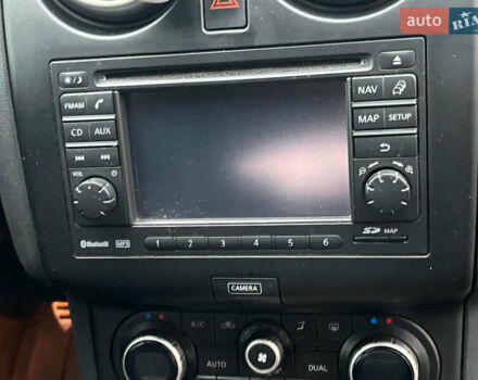 Красный Ниссан Кашкай, объемом двигателя 2 л и пробегом 196 тыс. км за 11790 $, фото 19 на Automoto.ua