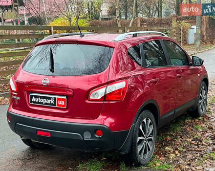 Красный Ниссан Кашкай, объемом двигателя 2 л и пробегом 196 тыс. км за 11790 $, фото 10 на Automoto.ua