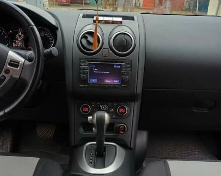 Красный Ниссан Кашкай, объемом двигателя 1.6 л и пробегом 67 тыс. км за 11600 $, фото 10 на Automoto.ua