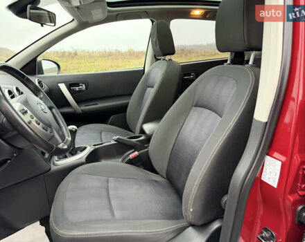 Красный Ниссан Кашкай, объемом двигателя 1.6 л и пробегом 86 тыс. км за 12999 $, фото 38 на Automoto.ua