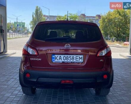 Красный Ниссан Кашкай, объемом двигателя 1.6 л и пробегом 152 тыс. км за 9999 $, фото 12 на Automoto.ua