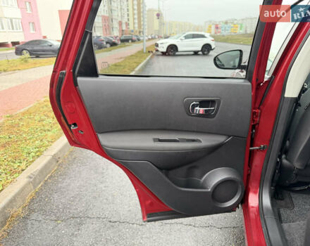 Красный Ниссан Кашкай, объемом двигателя 1.6 л и пробегом 86 тыс. км за 12999 $, фото 46 на Automoto.ua