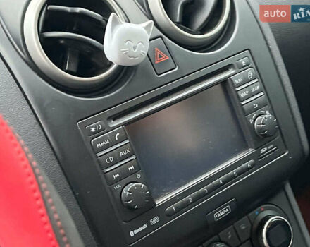 Красный Ниссан Кашкай, объемом двигателя 2 л и пробегом 196 тыс. км за 11790 $, фото 30 на Automoto.ua