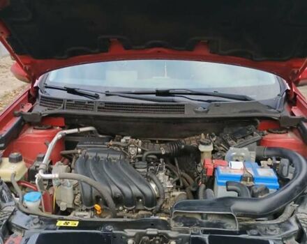 Красный Ниссан Кашкай, объемом двигателя 1.6 л и пробегом 67 тыс. км за 11600 $, фото 7 на Automoto.ua