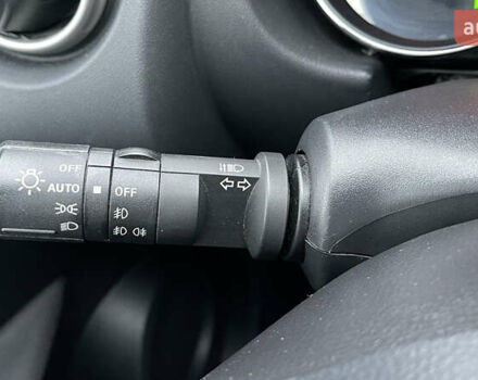 Червоний Ніссан Кашкай, об'ємом двигуна 1.6 л та пробігом 248 тис. км за 10900 $, фото 8 на Automoto.ua