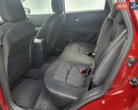 Красный Ниссан Кашкай, объемом двигателя 2 л и пробегом 90 тыс. км за 11500 $, фото 12 на Automoto.ua