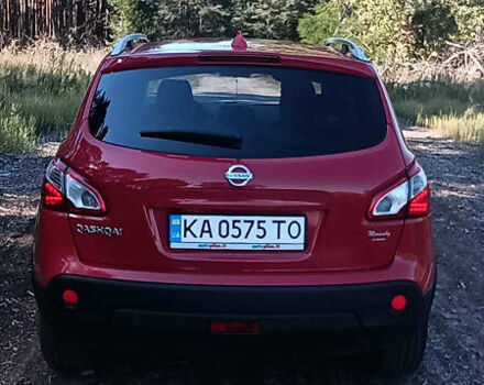 Червоний Ніссан Кашкай, об'ємом двигуна 1.6 л та пробігом 205 тис. км за 11999 $, фото 3 на Automoto.ua