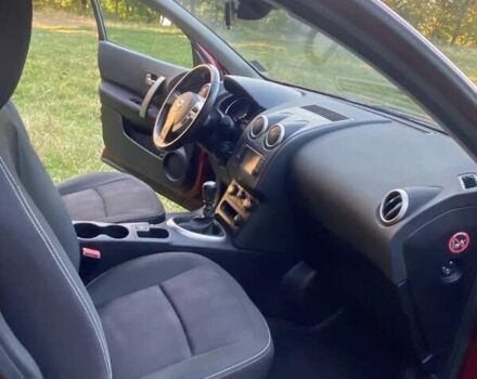 Красный Ниссан Кашкай, объемом двигателя 1.6 л и пробегом 164 тыс. км за 12500 $, фото 3 на Automoto.ua