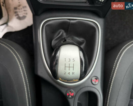 Красный Ниссан Кашкай, объемом двигателя 1.6 л и пробегом 86 тыс. км за 12999 $, фото 76 на Automoto.ua