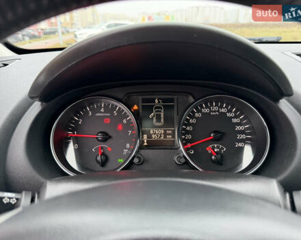 Красный Ниссан Кашкай, объемом двигателя 1.6 л и пробегом 86 тыс. км за 12999 $, фото 29 на Automoto.ua