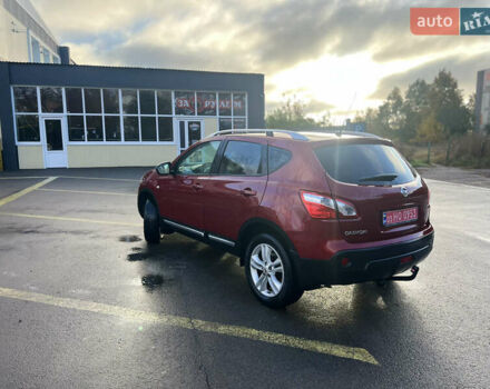 Красный Ниссан Кашкай, объемом двигателя 1.6 л и пробегом 171 тыс. км за 11600 $, фото 6 на Automoto.ua