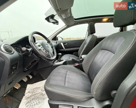 Красный Ниссан Кашкай, объемом двигателя 1.6 л и пробегом 86 тыс. км за 12999 $, фото 43 на Automoto.ua