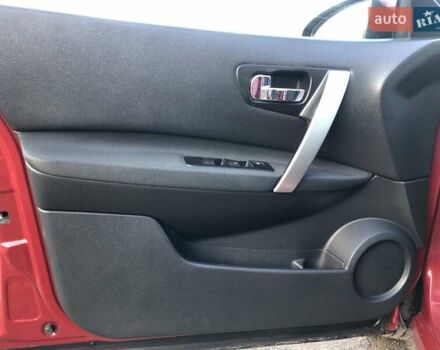 Красный Ниссан Кашкай, объемом двигателя 2 л и пробегом 184 тыс. км за 12200 $, фото 60 на Automoto.ua