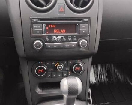 Красный Ниссан Кашкай, объемом двигателя 2 л и пробегом 188 тыс. км за 11800 $, фото 18 на Automoto.ua