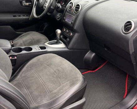 Красный Ниссан Кашкай, объемом двигателя 1.6 л и пробегом 219 тыс. км за 11400 $, фото 12 на Automoto.ua