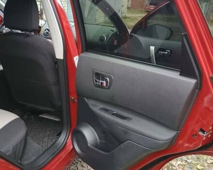 Красный Ниссан Кашкай, объемом двигателя 1.6 л и пробегом 67 тыс. км за 11600 $, фото 5 на Automoto.ua