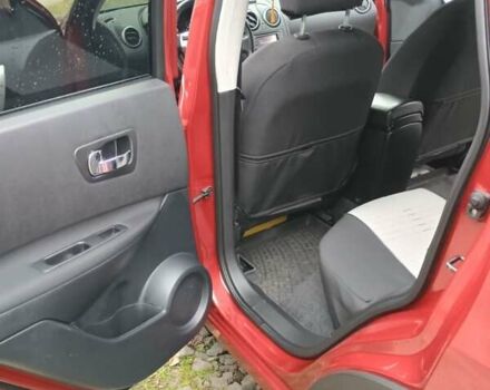 Красный Ниссан Кашкай, объемом двигателя 1.6 л и пробегом 67 тыс. км за 11600 $, фото 4 на Automoto.ua