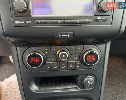 Красный Ниссан Кашкай, объемом двигателя 1.6 л и пробегом 86 тыс. км за 12999 $, фото 73 на Automoto.ua