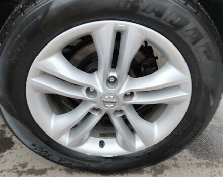 Красный Ниссан Кашкай, объемом двигателя 2 л и пробегом 188 тыс. км за 11800 $, фото 13 на Automoto.ua