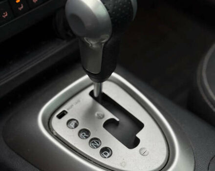 Красный Ниссан Кашкай, объемом двигателя 2 л и пробегом 162 тыс. км за 6400 $, фото 11 на Automoto.ua