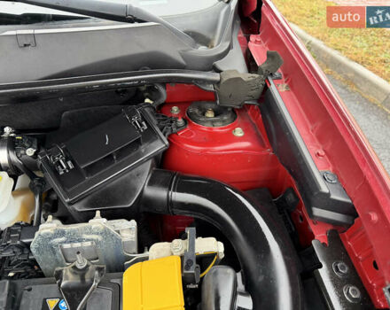 Красный Ниссан Кашкай, объемом двигателя 1.6 л и пробегом 86 тыс. км за 12999 $, фото 59 на Automoto.ua