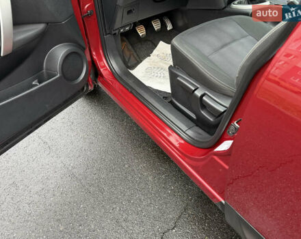 Красный Ниссан Кашкай, объемом двигателя 1.6 л и пробегом 86 тыс. км за 12999 $, фото 27 на Automoto.ua