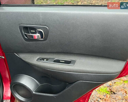 Красный Ниссан Кашкай, объемом двигателя 2 л и пробегом 196 тыс. км за 11790 $, фото 22 на Automoto.ua