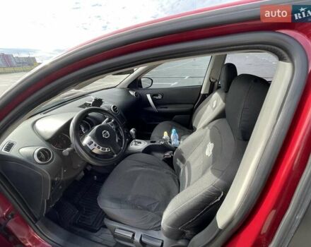 Красный Ниссан Кашкай, объемом двигателя 2 л и пробегом 193 тыс. км за 10700 $, фото 3 на Automoto.ua