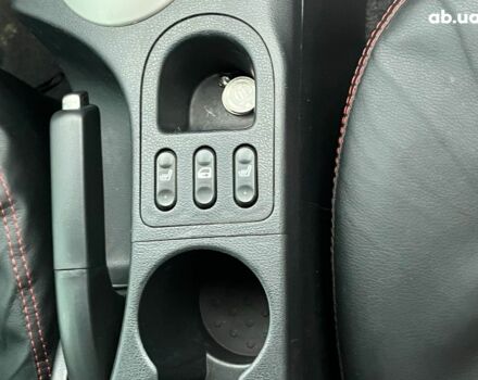 Красный Ниссан Кашкай, объемом двигателя 2 л и пробегом 196 тыс. км за 11790 $, фото 17 на Automoto.ua