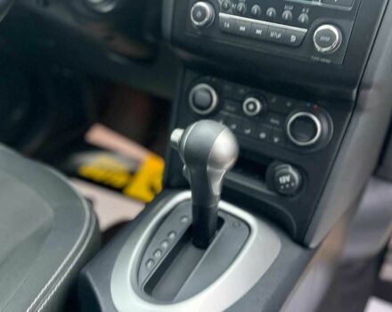 Красный Ниссан Кашкай, объемом двигателя 1.6 л и пробегом 116 тыс. км за 11200 $, фото 14 на Automoto.ua