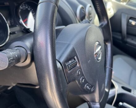 Красный Ниссан Кашкай, объемом двигателя 1.6 л и пробегом 80 тыс. км за 11200 $, фото 9 на Automoto.ua