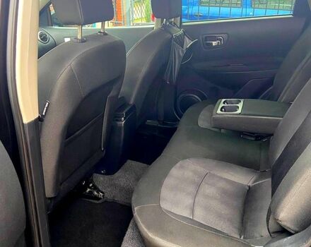 Красный Ниссан Кашкай, объемом двигателя 1.6 л и пробегом 126 тыс. км за 11700 $, фото 4 на Automoto.ua